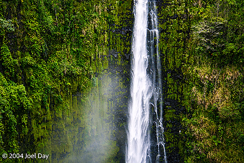 128m / 420ft high ʻAkaka Falls, Island of Hawai'i, Hawai'i