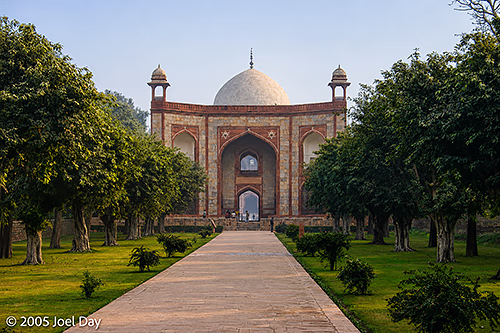The Tomb of the Mughal Emperor Humayun (commissioned in 1558), Delhi, India