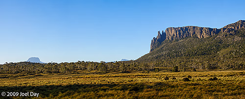 Panoramic view of Mount Oakleigh (1286m) from the Pelion Hut on the Overland Track in Tasmania